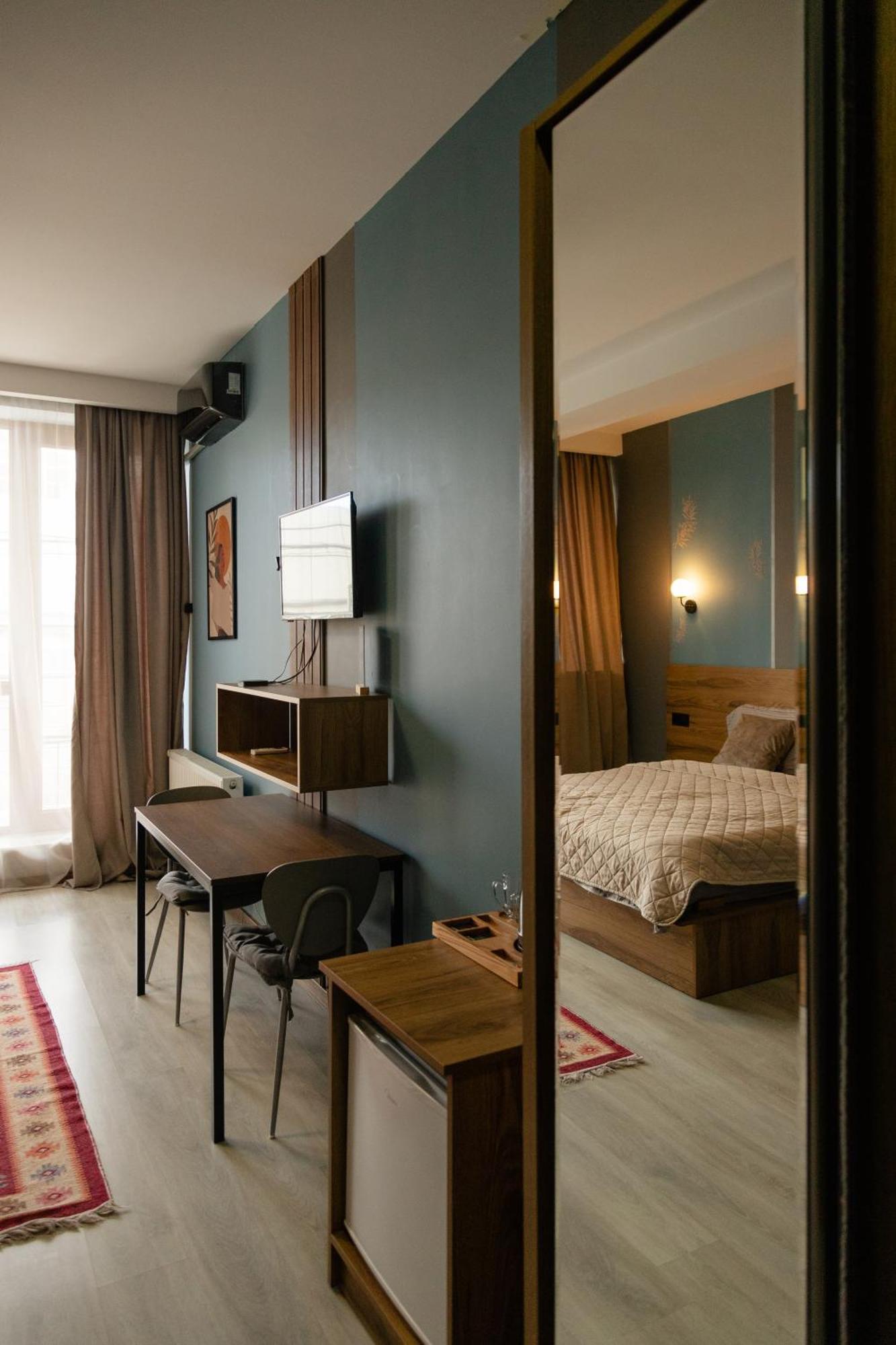 Hotel Graf T Tbilisi Bagian luar foto